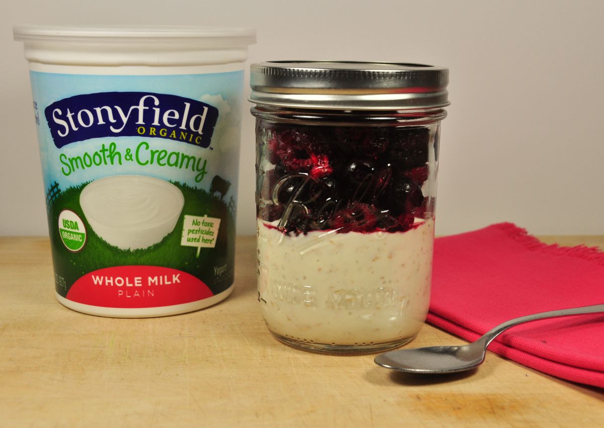 Overnight Oats with Yogurt and Berries | Tangled Up In Food