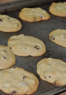 Mom's Chocolate Chip Cookies