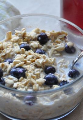 Overnight Oats with Blueberries