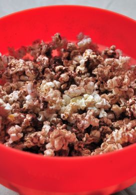 Cocoa-dusted Popcorn with Coconut and Cinnamon