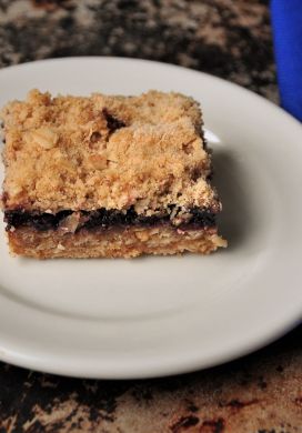 Oatmeal Streusel Blueberry Jam Bars