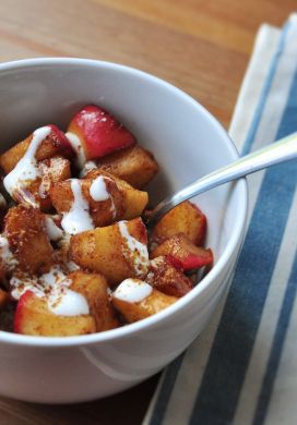 Oats with Sauteed Apples and Yogurt