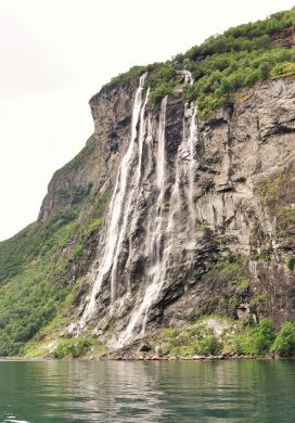 Seven Sisters Waterfall, Geiranger