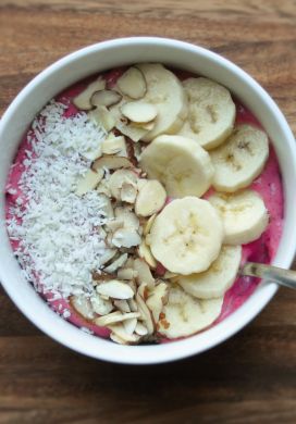 Strawberry Flax Smoothie Bowl