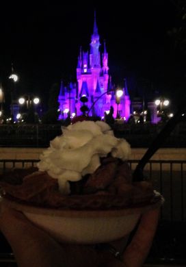 Sundae at Plaza Ice Cream Parlor, Magic Kingdom