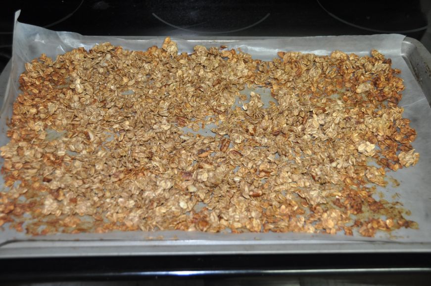 Banana Pecan Granola