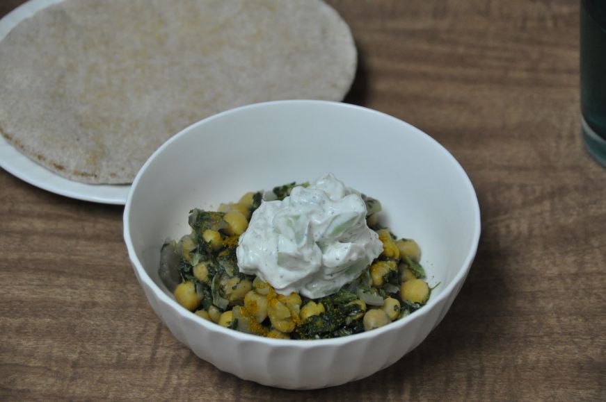 Chickpea Spinach Curry 