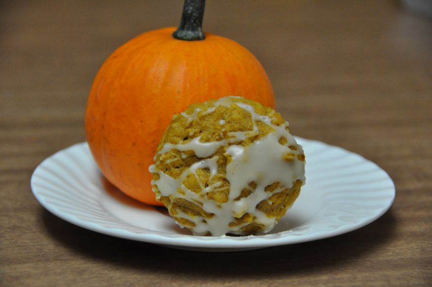 Pumpkin Oatmeal Cookies with Maple Glaze Pumpkin Oatmeal Cookies with Maple Glaze