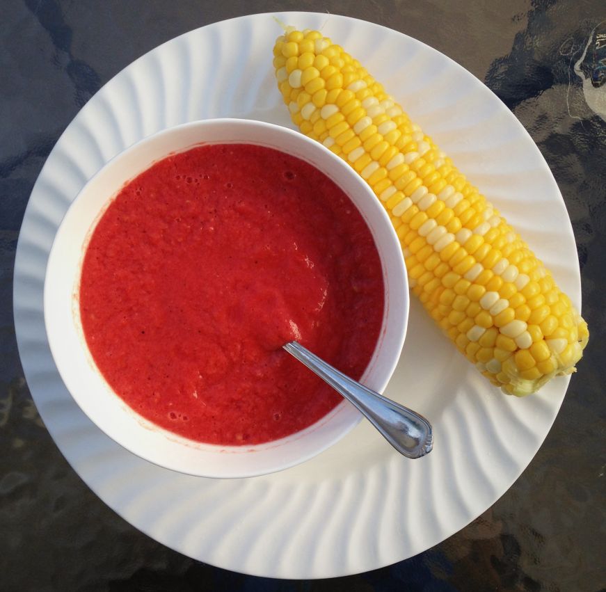 Cold tomato soup with corn-on-the-cob