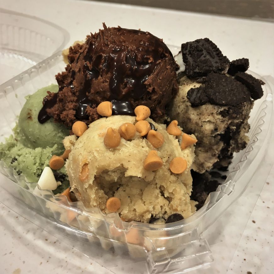 Five small scoops of edible cookie dough with toppings, Dough Dough, Mall of America