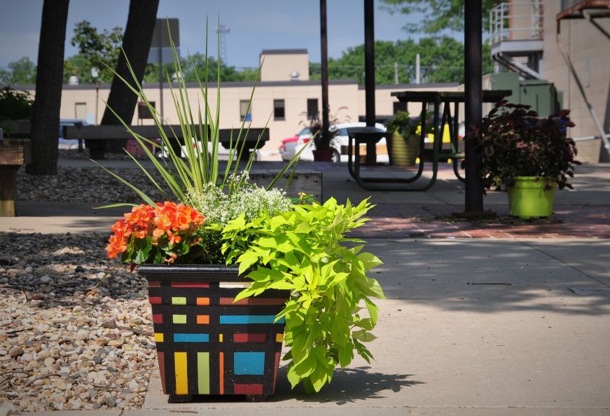 Frank Lloyd Wright-inspired planter, Mason City, Iowa