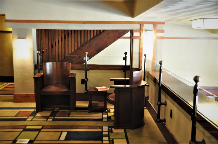Mezzanine, Historic Park Inn, Mason City Mezzanine, Historic Park Inn, Mason City