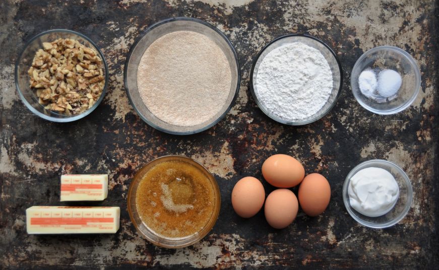 Honey Walnut Cake ingredients