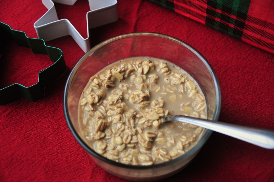 Holiday Spiced Overnight Oats