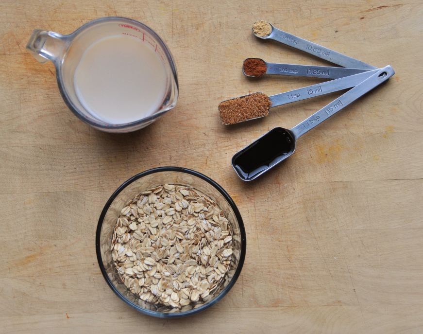 Holiday Spiced Overnight Oats