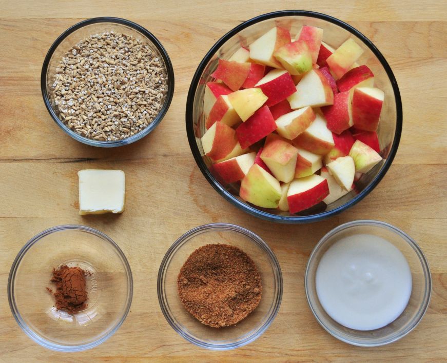 Oats with Sauteed Apples and Yogurt Ingredients