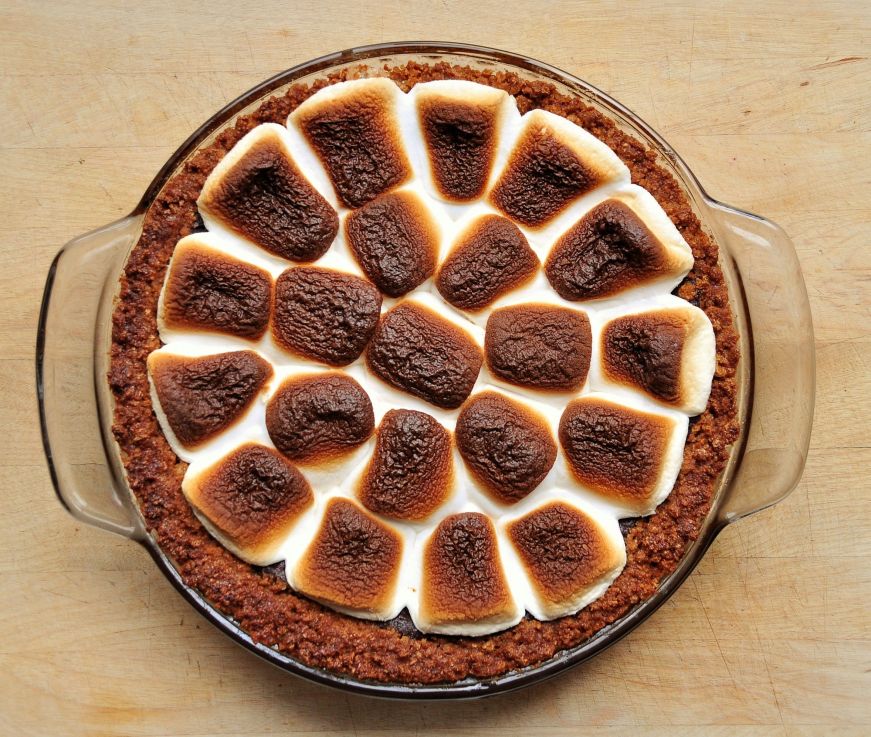 S'mores Brownie Pie with Cereal Crust 