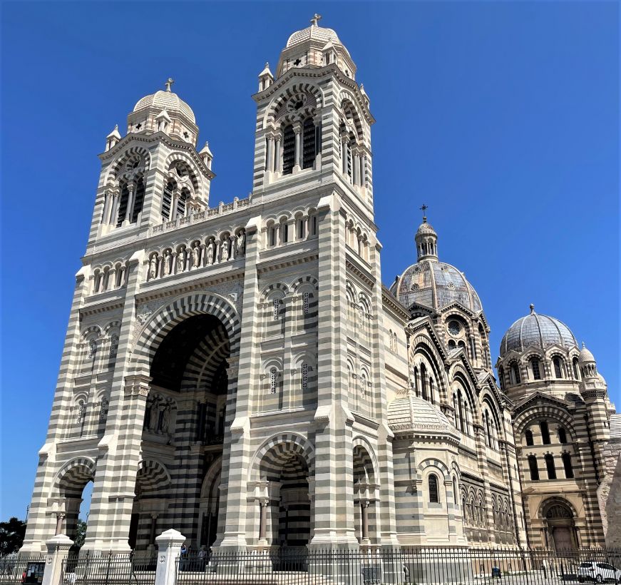 Cathedral decorated with alternating bands of white and black stones