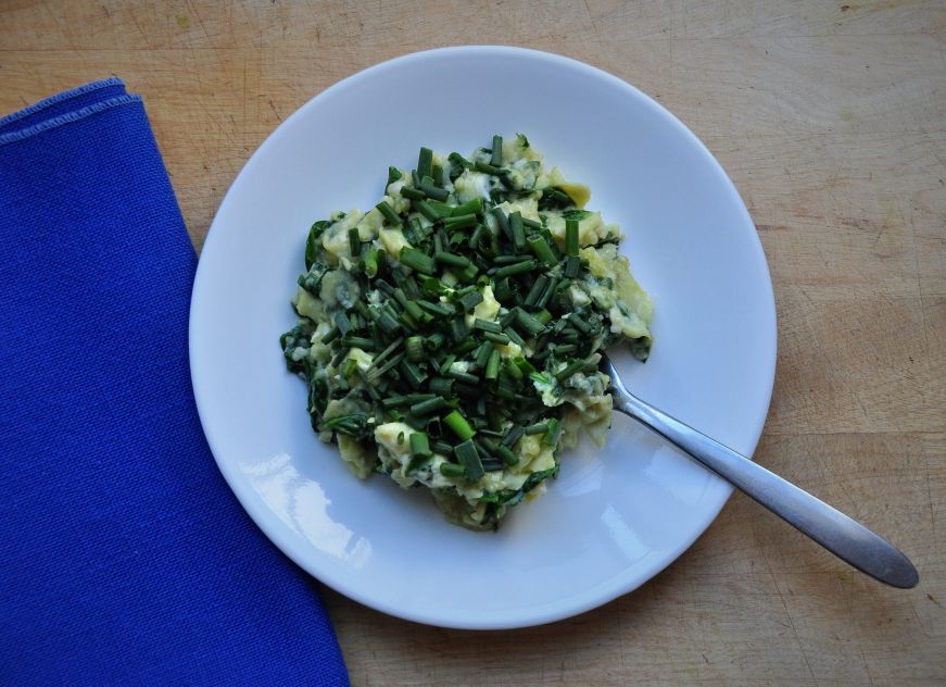 Scrambled Eggs with Spinach and Chives