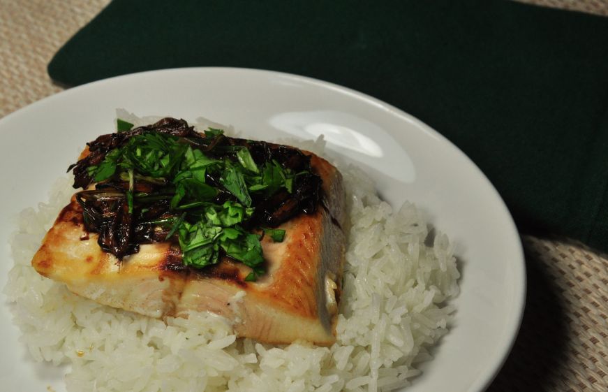 Seared Salmon with Green Onions and Ginger