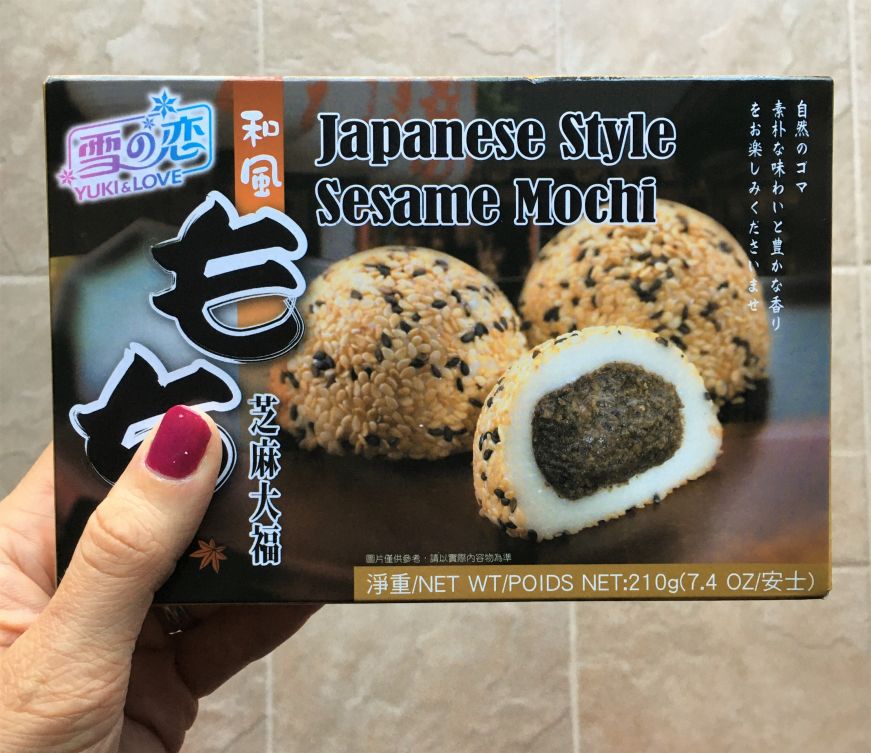 Box of sesame mochi