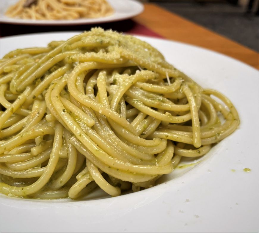 Spaghetti with basil peso, Spaghetteria L'archetto, Rome Plate of spaghetti tossed with basil pesto