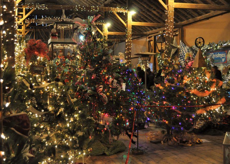 Christmas in the Amana Colonies Tangled Up In Food