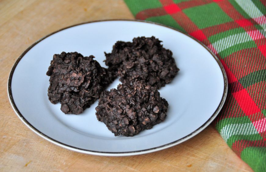 Vegan Chocolate Oatmeal No-bake Cookies