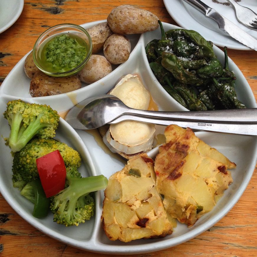 Vegetarian tapas platter at Bairro Alto