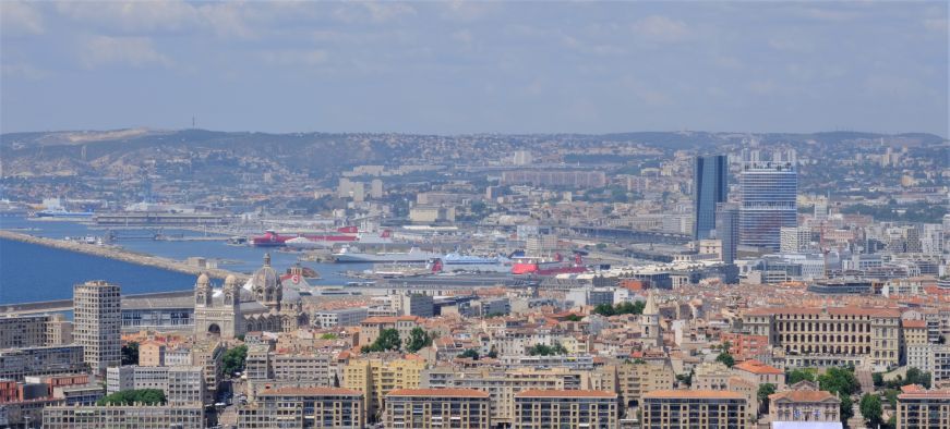 Panoramic view of Marseille showing how large the urban area is