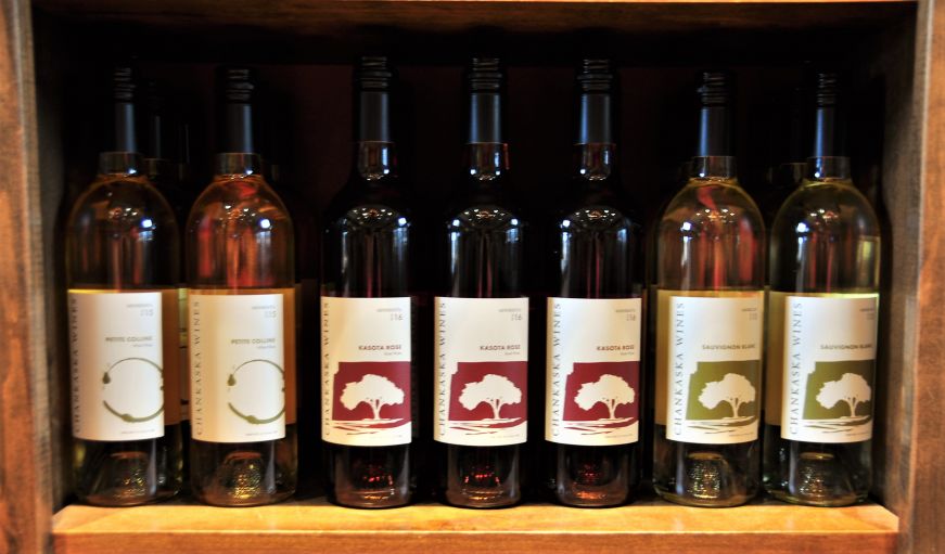 Wine on shelf at Chankaska Creek Ranch & Winery