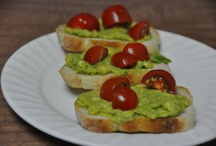 Avocado Tomato Crostini