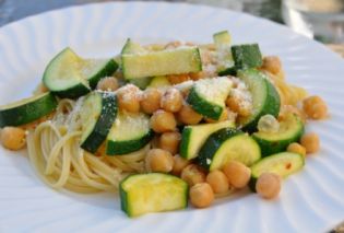 Linguine with Zucchini and Chickpeas