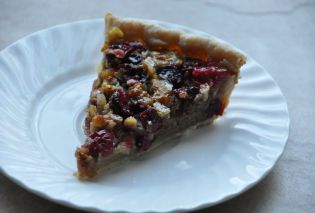Maple-Walnut Cranberry Pie 