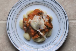 Gnocchi with Mushrooms and Pumpkin Sauce