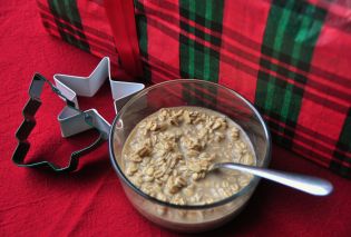 Holiday Spiced Overnight Oats