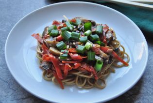 Mushroom Lo Mein