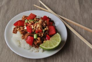 Slow Cooker Thai Pork with Peanut Sauce