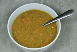 Slow Cooker Vegetarian Pea Soup