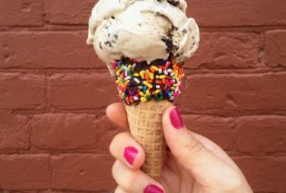 Cappuccino Oreo ice cream cone, The Pearl Ice Cream Parlor