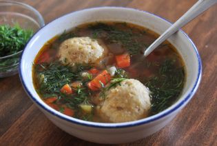 Vegetarian Matzo Ball Soup